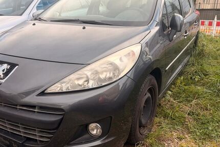 Peugeot 207 178.800 km 1.500 &euro; Chemnitz 09116