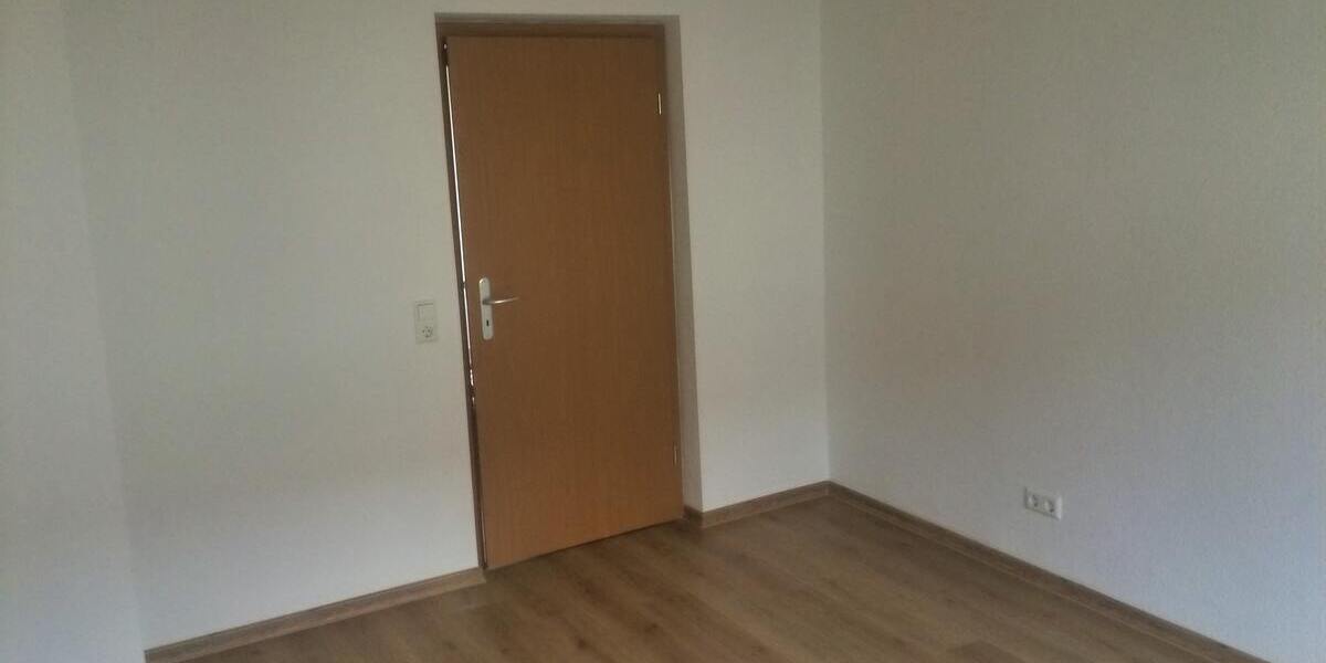 Vermietete 3-Zimmer-Wohnung im 2. Obergeschoss in schöner Lage! Für Kapitalanleger! 3 zimmer