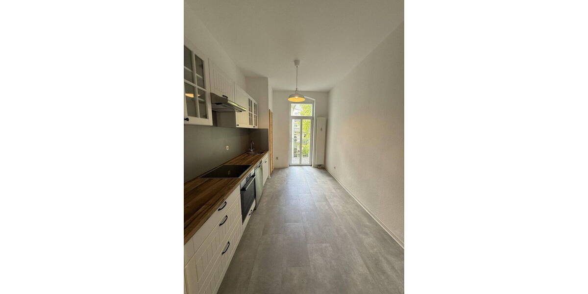 Etagenwohnung Chemnitz Kaßberg - 2 Zimmer, 85 m&sup2;, 104.000&euro; | Angebot:26607233