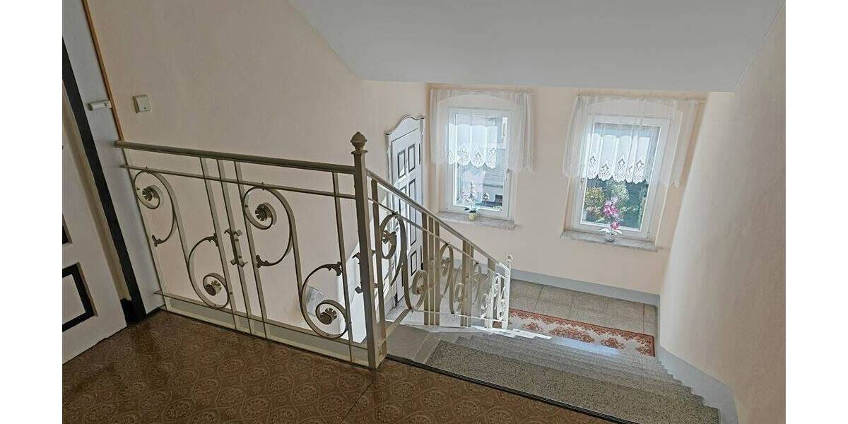 Reihenmittelhaus Frankenberg - 6 Zimmer, 252 m&sup2;, 189.900&euro; | Angebot:25689464