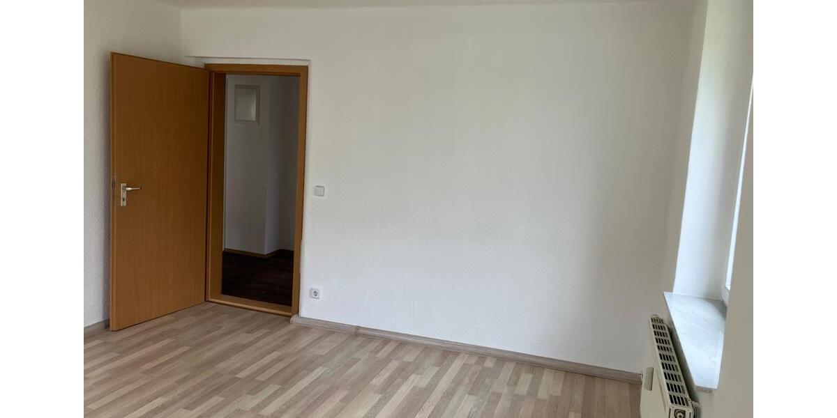 Etagenwohnung Niederwürschnitz - 3 Zimmer, 66 m&sup2;, 350&euro; | Angebot:26132617