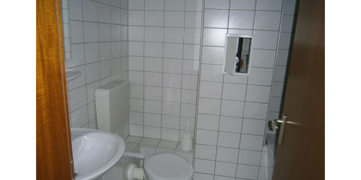 Erdgeschoßwohnung Hainichen - 3 Zimmer, 72 m&sup2;, 68.000&euro; | Angebot:27087066