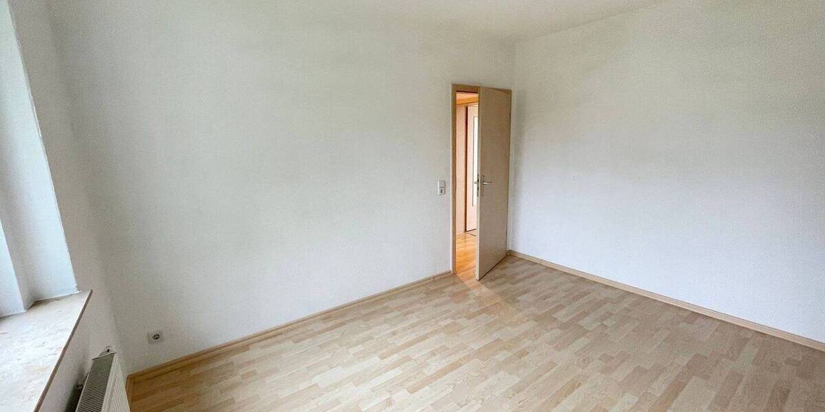 Etagenwohnung Chemnitz Gablenz - 2 Zimmer, 47 m&sup2;, 305&euro; | Angebot:26487718