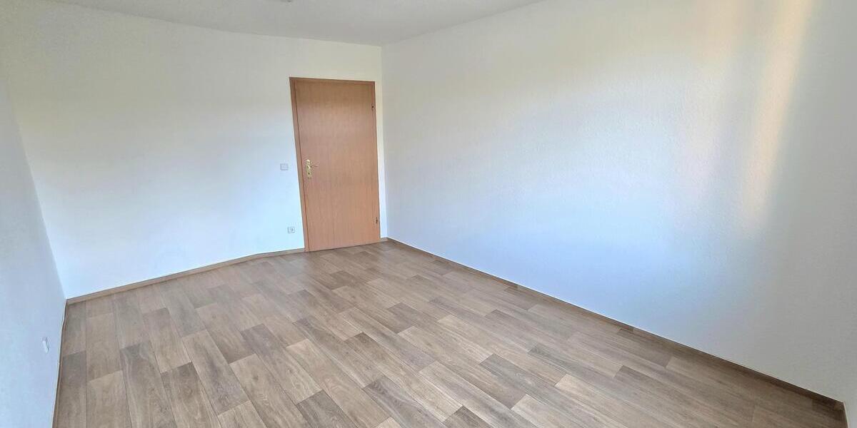 Großzügige 4-Zimmer-Wohnung mit Balkon Loggia! 4 zimmer