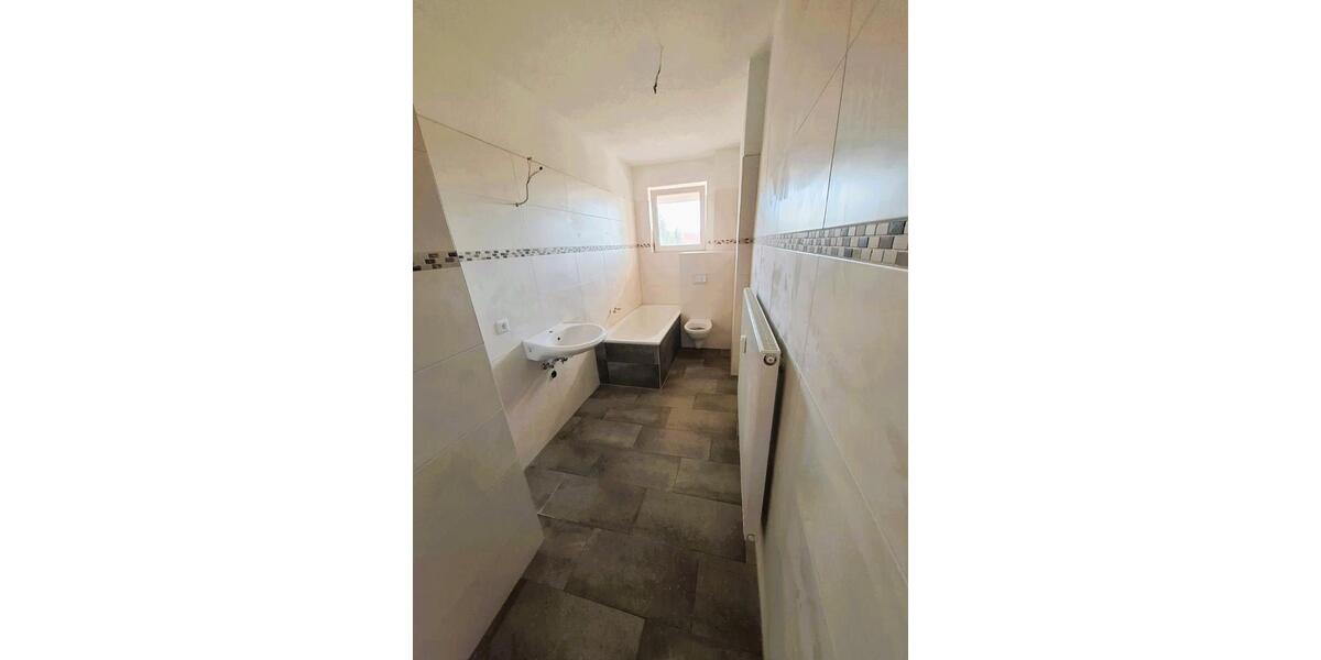 Dachgeschoßwohnung Chemnitz Hilbersdorf - 3 Zimmer, 67 m&sup2;, 325&euro; | Angebot:26589093
