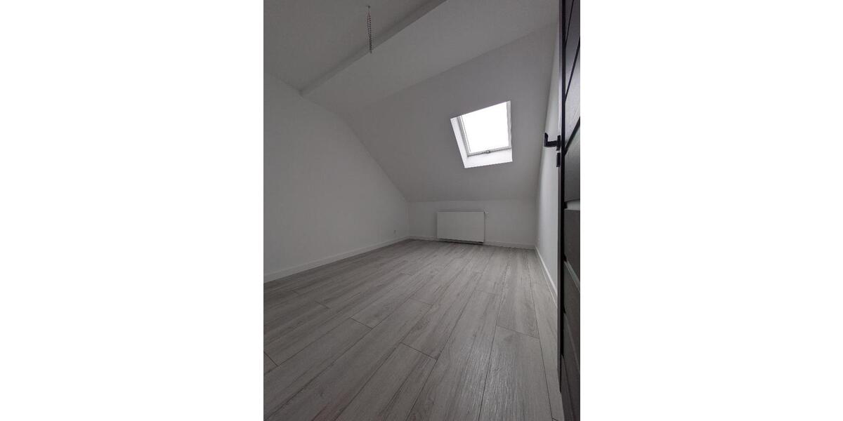 Dachgeschoßwohnung Chemnitz Hilbersdorf - 3 Zimmer, 70 m&sup2;, 530&euro; | Angebot:26089986
