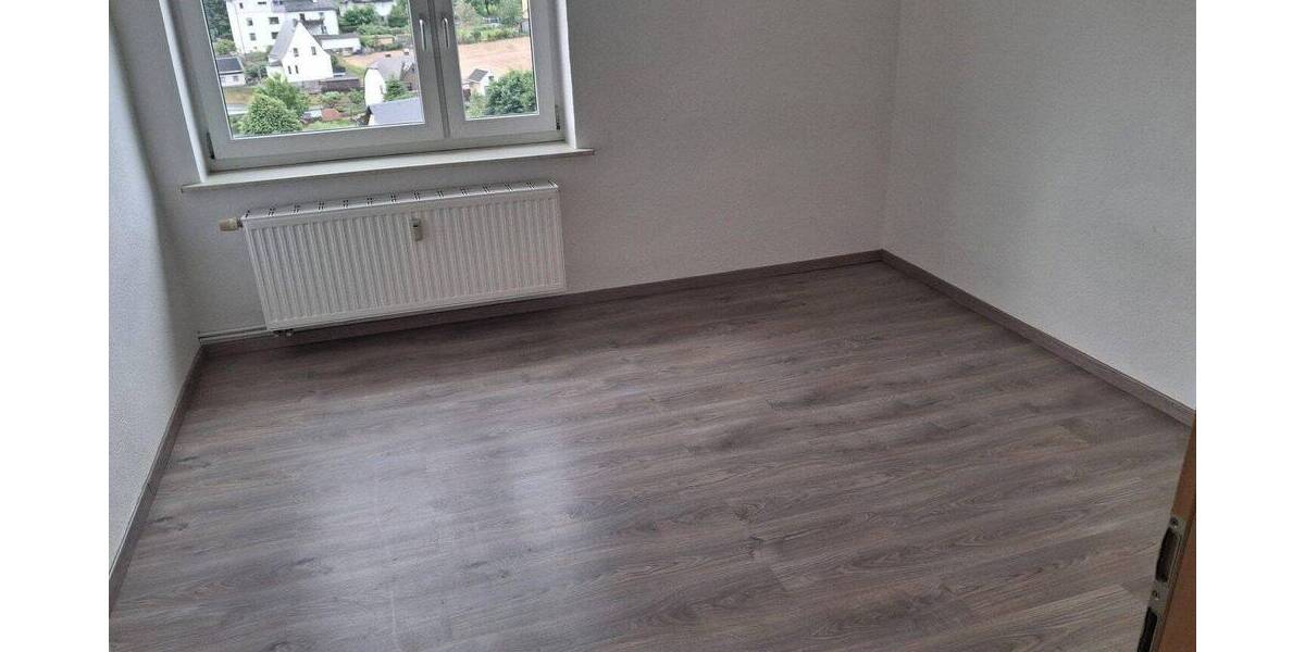 Etagenwohnung Drebach OT Venusberg Venusberg - 4 Zimmer, 100 m&sup2;, 550&euro; | Angebot:26916682