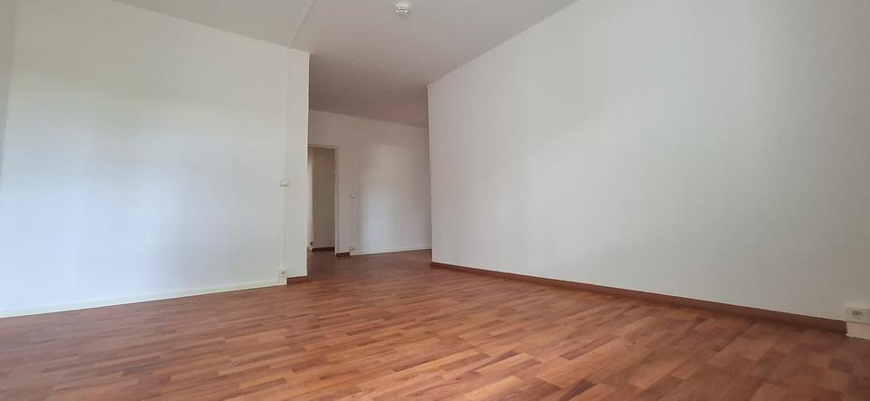 Erdgeschoßwohnung Chemnitz Helbersdorf - 3 Zimmer, 56 m&sup2;, 330&euro; | Angebot:26083639