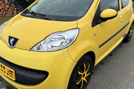 Peugeot 107 183.300 km 1.200 &euro; Mittweida 09648