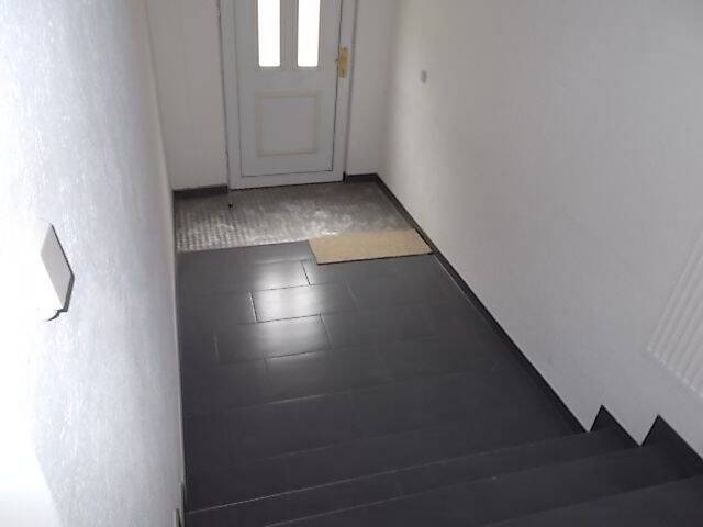 Gewerbeobjekt Limbach-Oberfrohna Oberfrohna - 3 Zimmer, 100 m&sup2;, 200&euro; | Angebot:26826163