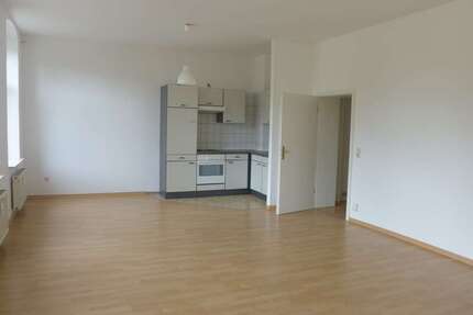 Wohnung Chemnitz - 1 Zimmer, 46 m&sup2;, 270&euro; | Angebot:27209585