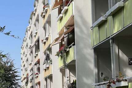 Wohnung zum Mieten in Chemnitz 310 € 56.24 m²