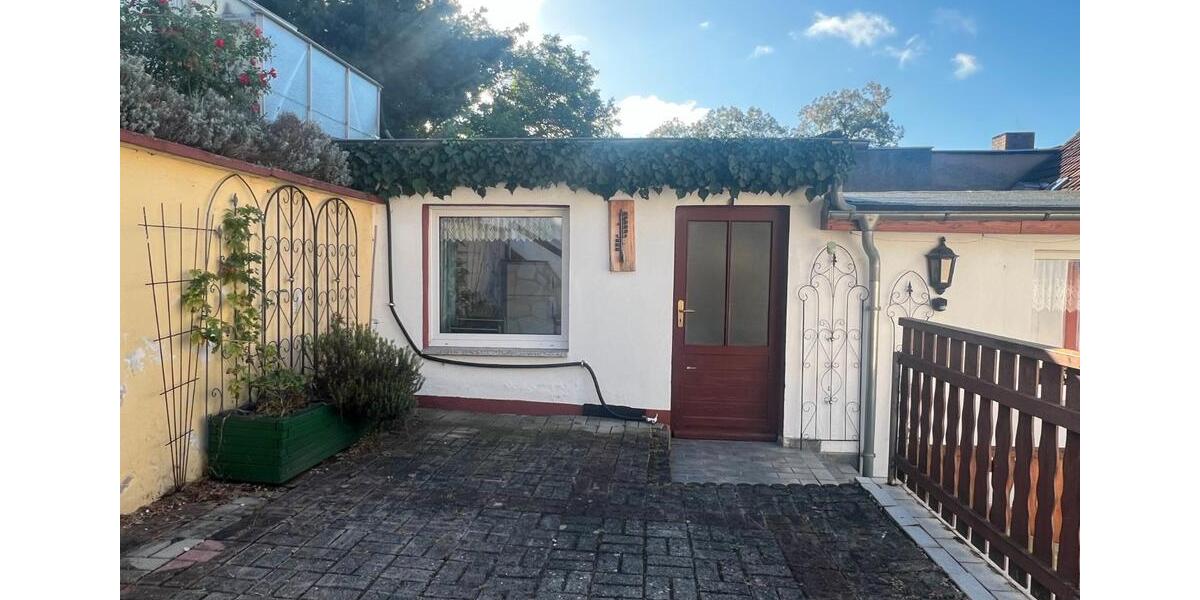 Reihenhaus Lunzenau - 4 Zimmer, 147 m&sup2;, 85.000&euro; | Angebot:26150371