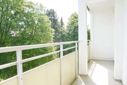 Wohnung Chemnitz Adelsberg - 4 Zimmer, 71 m&sup2;, 421&euro; | Angebot:26780316