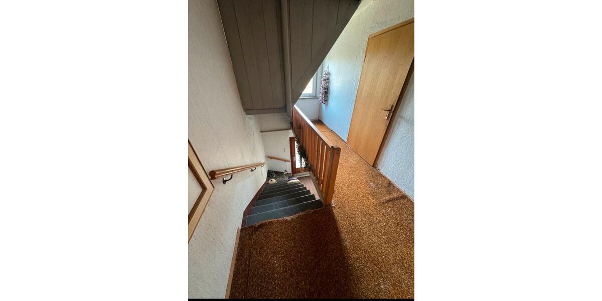 Einfamilienhaus Hohenstein-Ernstthal Ernstthal - 9 Zimmer, 140 m&sup2;, 63.000&euro; | Angebot:24615172