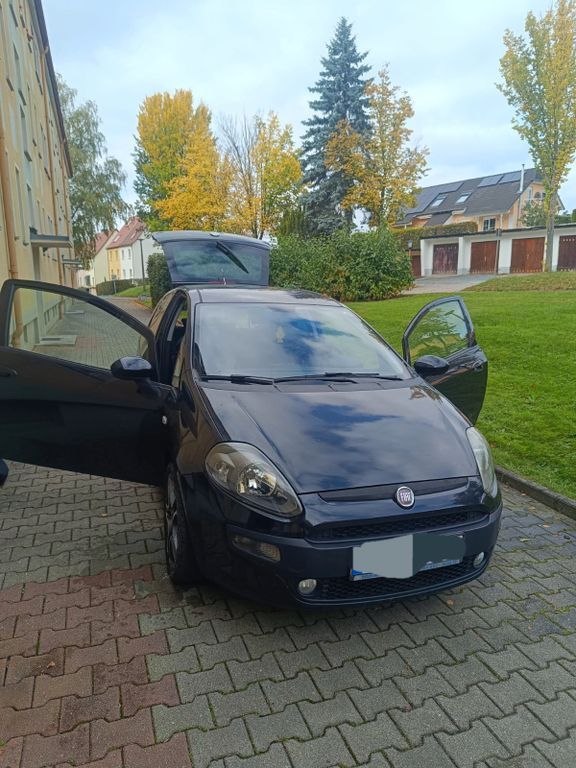 Fiat Punto 94.939 km 2.500 € Zwickau 08060
