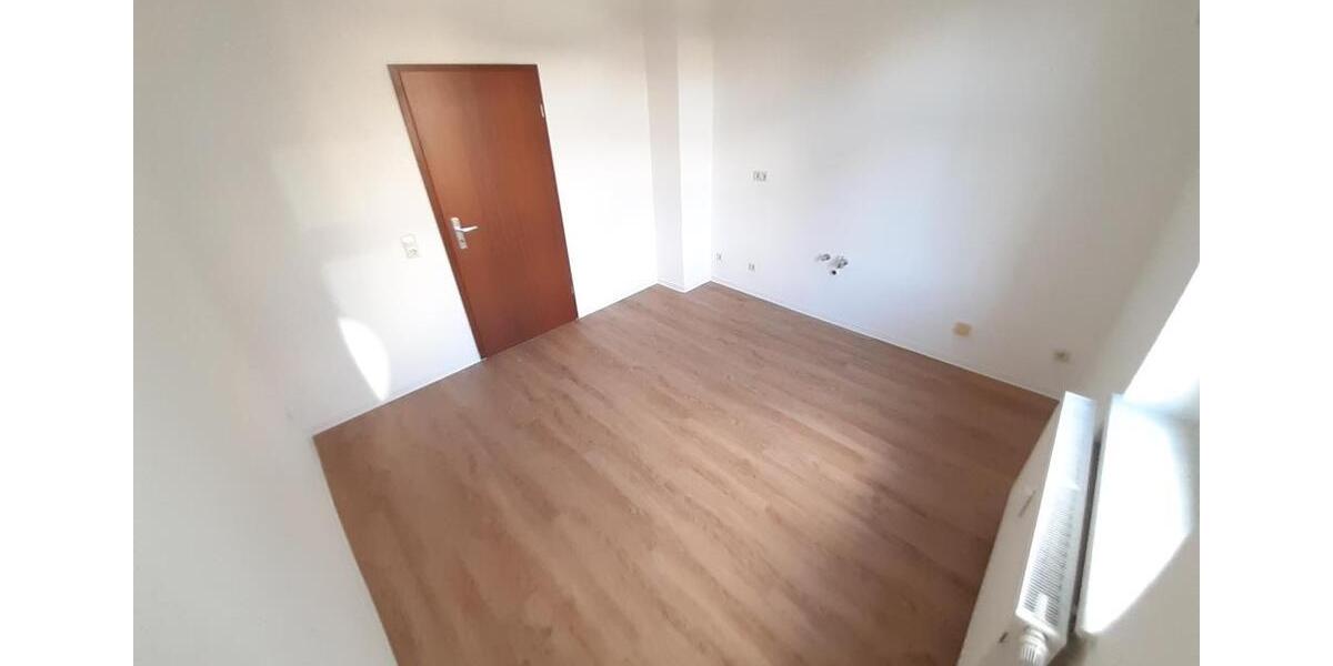 Etagenwohnung Chemnitz Ebersdorf - 3 Zimmer, 88 m&sup2;, 308&euro; | Angebot:25181803