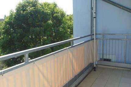 Wohnung zum Mieten in Chemnitz 450 € 77 m² 3 zimmer