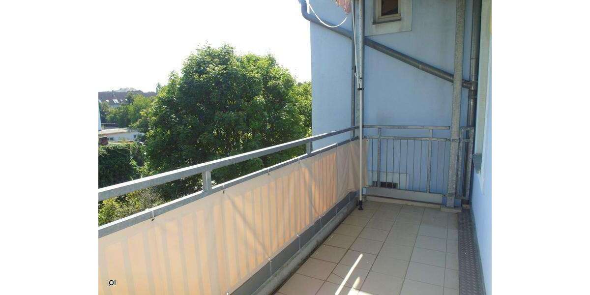 Wohnung zum Mieten in Chemnitz 450 € 77 m² 3 zimmer