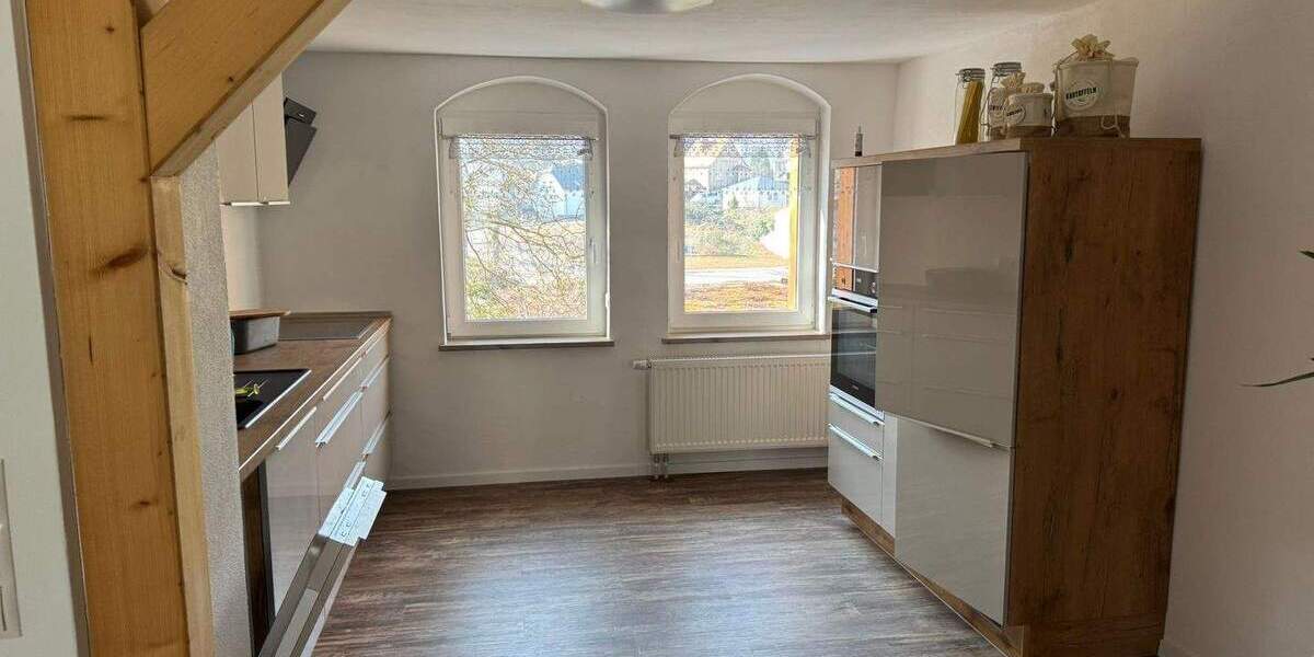 Reihenmittelhaus Hartha - 6 Zimmer, 77 m&sup2;, 130.000&euro; | Angebot:25742152
