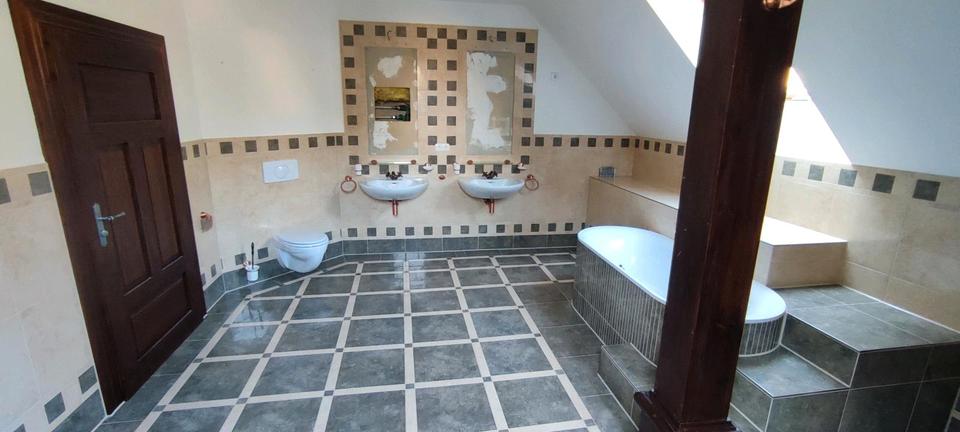 Villa Waldheim - 7 Zimmer, 293 m&sup2;, 399.500&euro; | Angebot:25883308