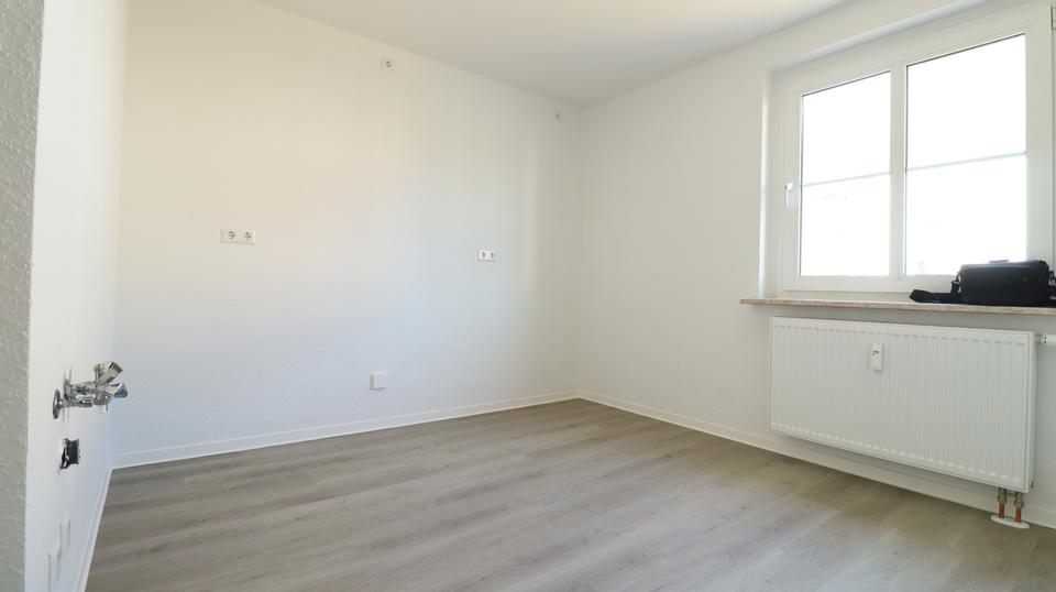 Erdgeschoßwohnung Chemnitz Rabenstein - 2 Zimmer, 45 m&sup2;, 327&euro; | Angebot:25753394