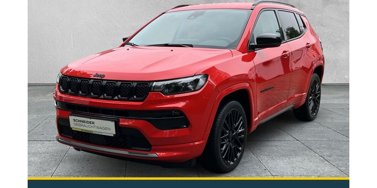 Jeep Compass 45.371 km 23.890 € Röhrsdorf 09247