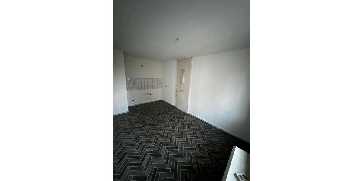 Einfamilienhaus Limbach-Oberfrohna Oberfrohna - 5 Zimmer, 150 m&sup2;, 10.000&euro; | Angebot:26131789