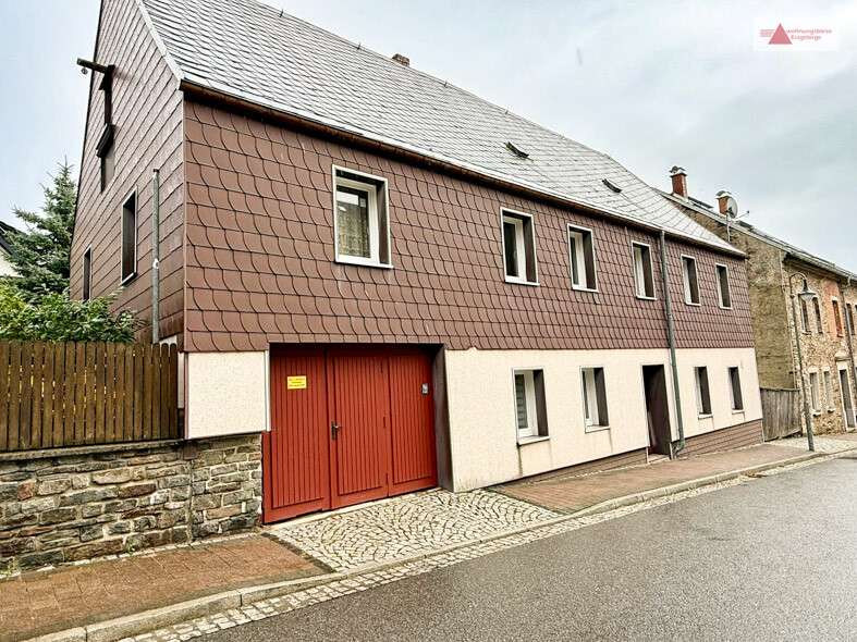 Einfamilienhaus Elterlein - 7 Zimmer, 140 m&sup2;, 64.000&euro; | Angebot:24528745