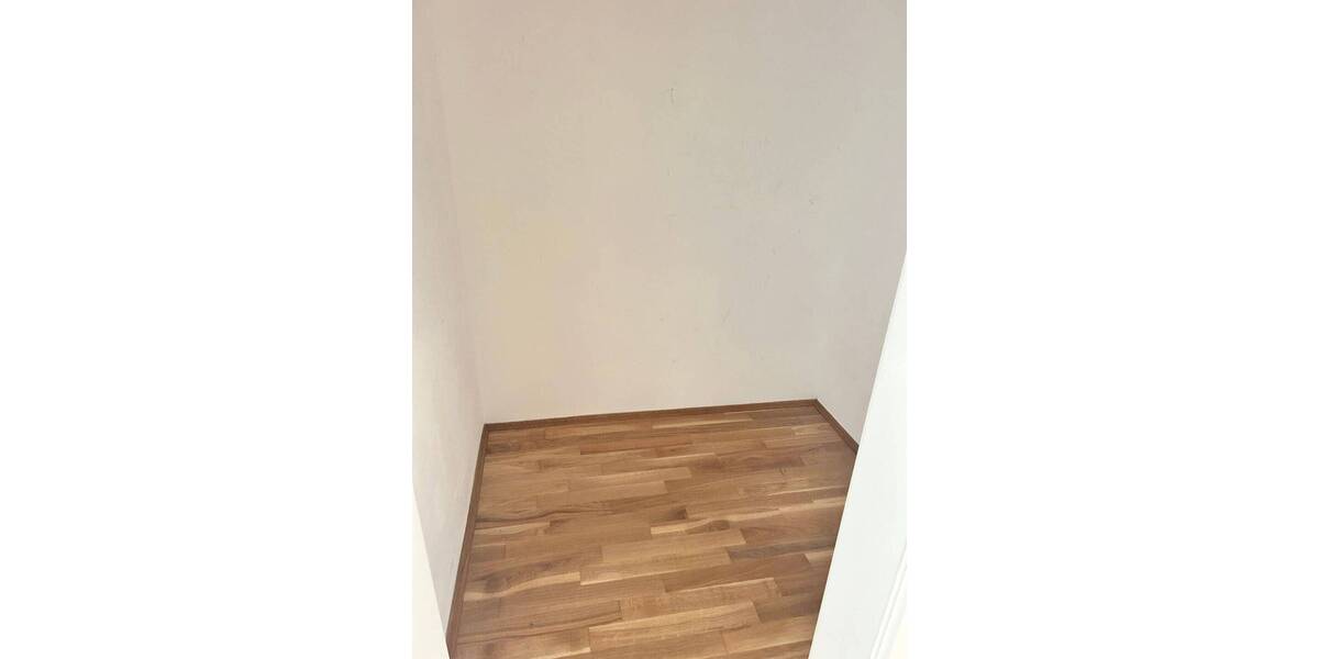 Etagenwohnung Chemnitz Sonnenberg - 4 Zimmer, 101 m&sup2;, 660&euro; | Angebot:26929889