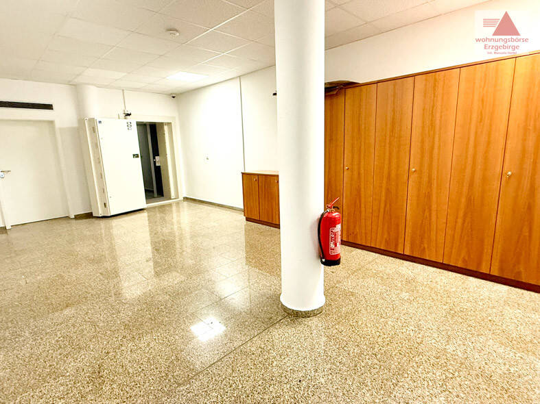 Gewerbeobjekt Elterlein - 6 Zimmer, 344 m&sup2;, 1.100&euro; | Angebot:25688274