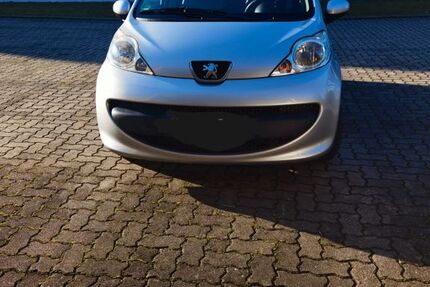 Peugeot 107 131.000 km 1.999 &euro; Geithain 04643