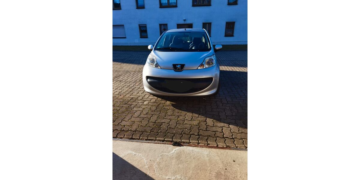 Peugeot 107 131.000 km 1.999 &euro; Geithain 04643