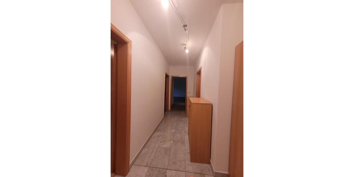 Etagenwohnung Chemnitz Bernsdorf - 3 Zimmer, 78 m&sup2;, 125.000&euro; | Angebot:27096193