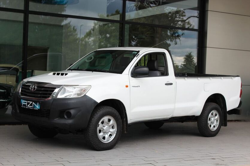 Toyota Hilux 100.000 km 22.995 € Chemnitz 09114