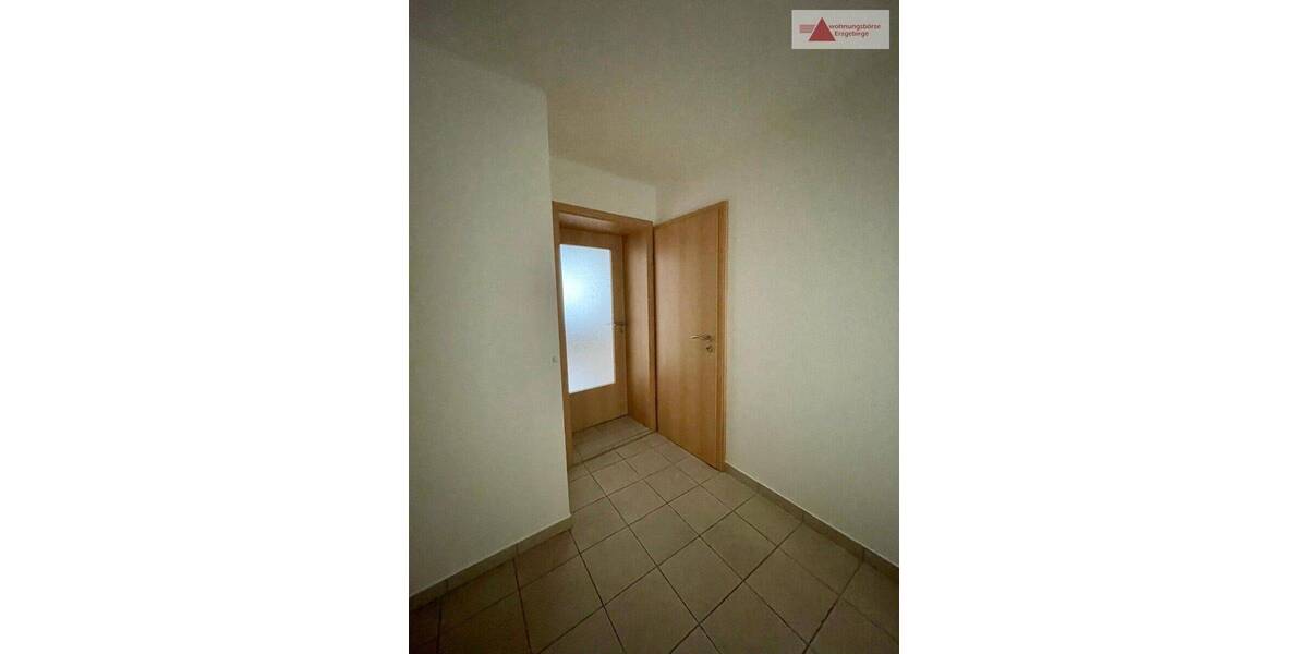 2-Raum Wohnung im Zentrum von Hartenstein! 2 zimmer