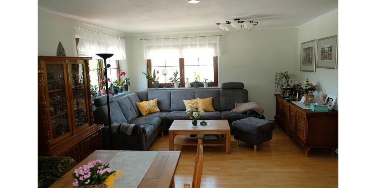 Einfamilienhaus Claußnitz - 8 Zimmer, 242 m&sup2;, 370.000&euro; | Angebot:24216218