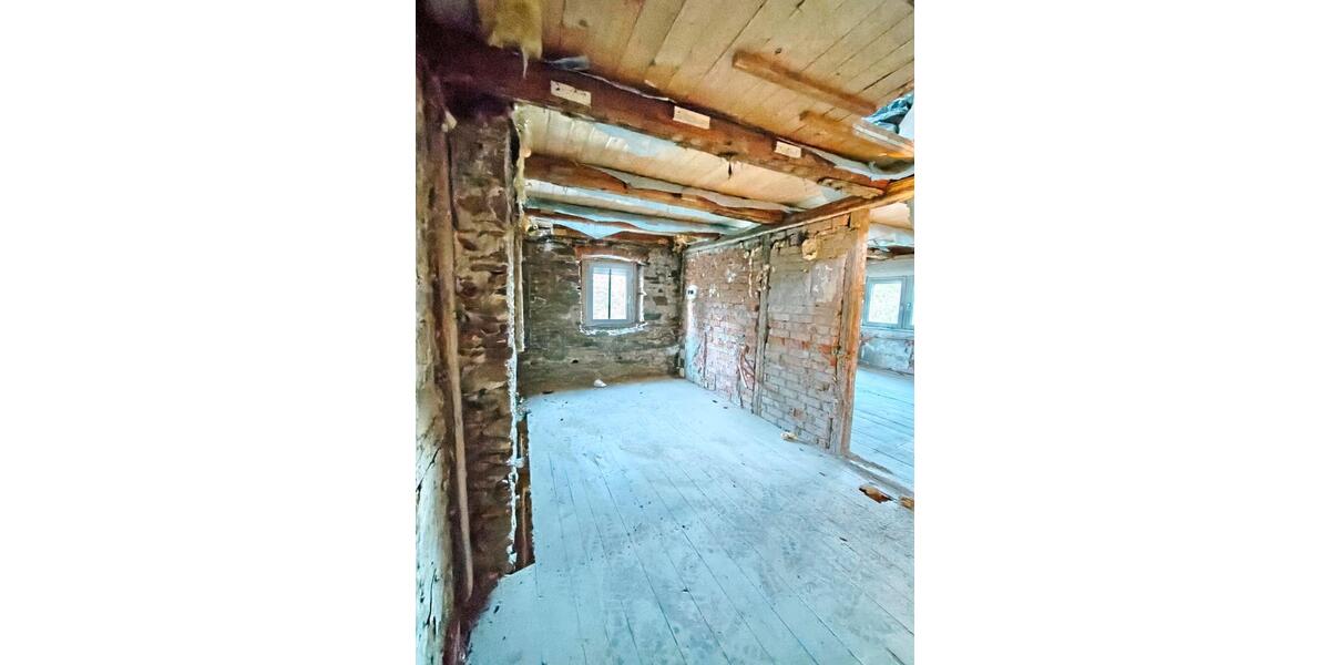 Einfamilienhaus Brand-Erbisdorf Erbisdorf - 7 Zimmer, 170 m&sup2;, 150.000&euro; | Angebot:26504889