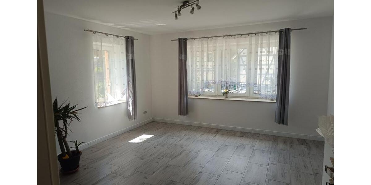 Freistehendes großes Einfamilienhaus Zweifamilienhaus kernsaniert 7 zimmer