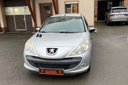 Peugeot 206 80.300 km 1.899 € Oelsnitz i.E. 09376