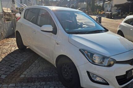 Hyundai i20 136.000 km 4.100 &euro; Chemnitz 09114