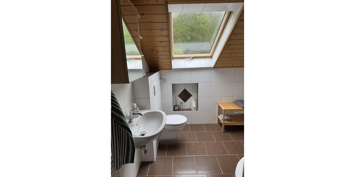 Teilsaniertes 2- Familienhaus mit Ausbaureserve und großem Grundstück in ruhiger Lage! - Zweifamilienhaus Waldheim | Angebot:26905386