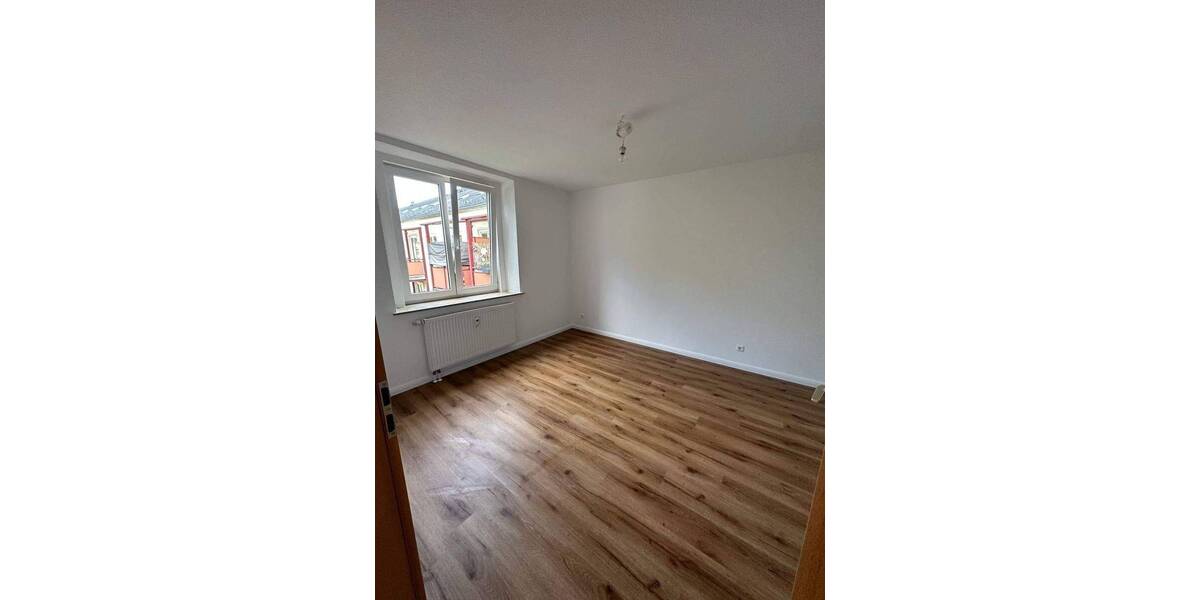 Etagenwohnung Chemnitz Sonnenberg - 3 Zimmer, 64 m&sup2;, 450&euro; | Angebot:26894254