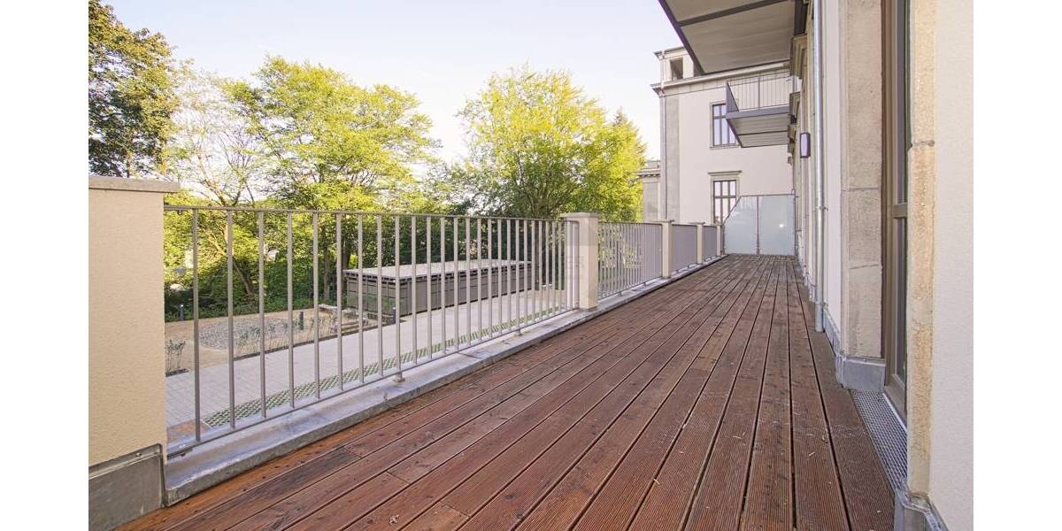 Etagenwohnung Chemnitz Rabenstein - 4 Zimmer, 108 m&sup2;, 1.400&euro; | Angebot:26378021