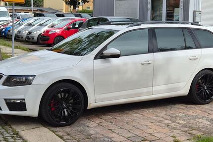 Skoda Octavia 177.100 km 9.890 &euro; Chemnitz 09120