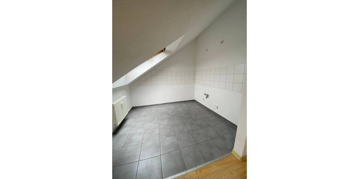 Etagenwohnung Chemnitz Lutherviertel - 3 Zimmer, 57 m&sup2;, 327&euro; | Angebot:26320318