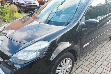 Renault Clio 126.000 km 2.390 € Chemnitz 09114