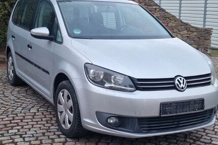 VW Touran 171.419 km 7.900 &euro; Siebenlehn Großschirma 09603