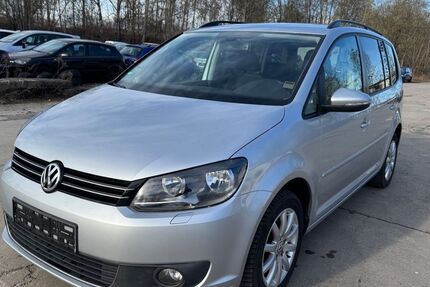 VW Touran 196.947 km 7.990 &euro; Chemnitz 09114
