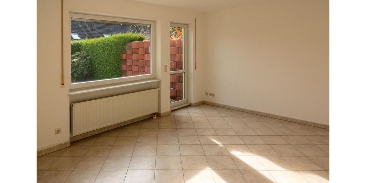 Beschaulisches Reihenhaus mit sonniger Terrasse und neuer Einbauküche zur Miete in Chemnitz-Grüna 4 zimmer